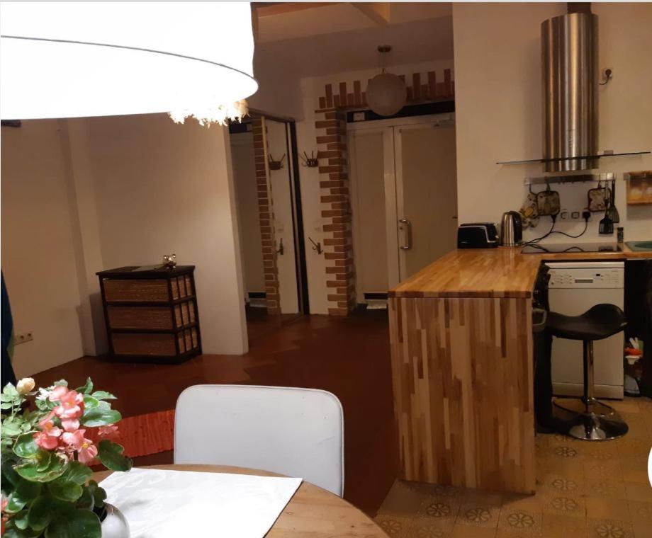 2 Story Studio Apartment Free Parking Included Riga Exteriör bild
